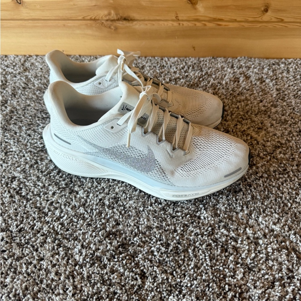 Nike Pegasus Women's White Running Shoes